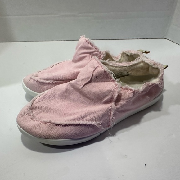 Lot of 6 pairs Vionic Malibu Slip On Canvas Sneakers W7 - Picture 2 of 6